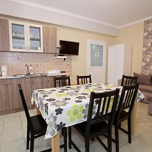 timi-kolcsey-apartman.hotels-hajduszoboszlo-hungary.com/